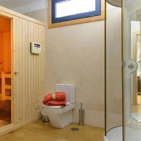 Sleeps 6 With Pool Private & Sauna וילה *