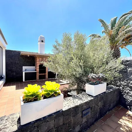 Vila Sleeps 6 With Pool Private & Sauna *