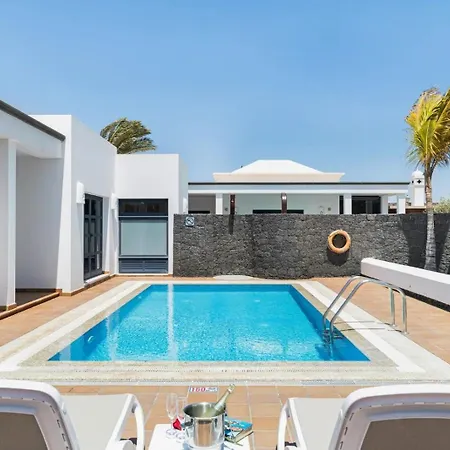 Sleeps 6 With Sauna